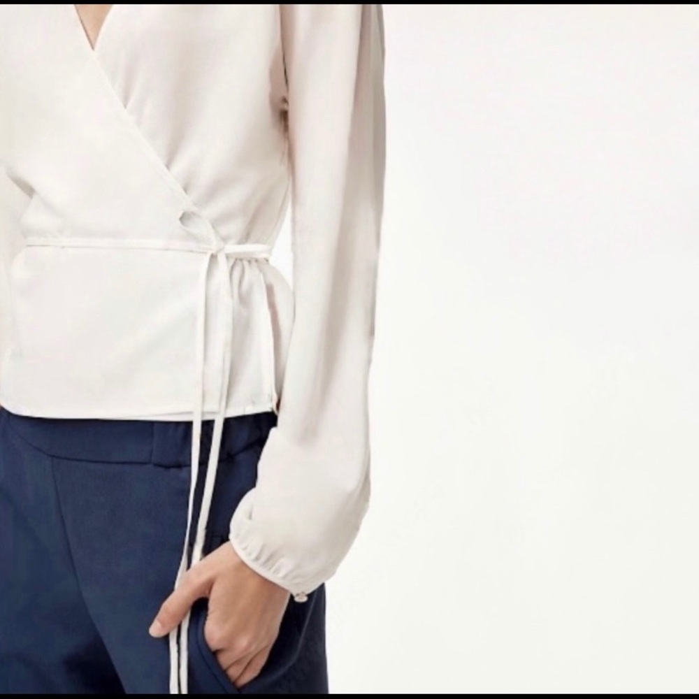 Aritzia Wilfred Lilia blouse